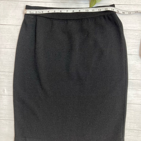 St. John‎ Evening Santana Knit Wool Blend Skirt - Picture 4 of 8